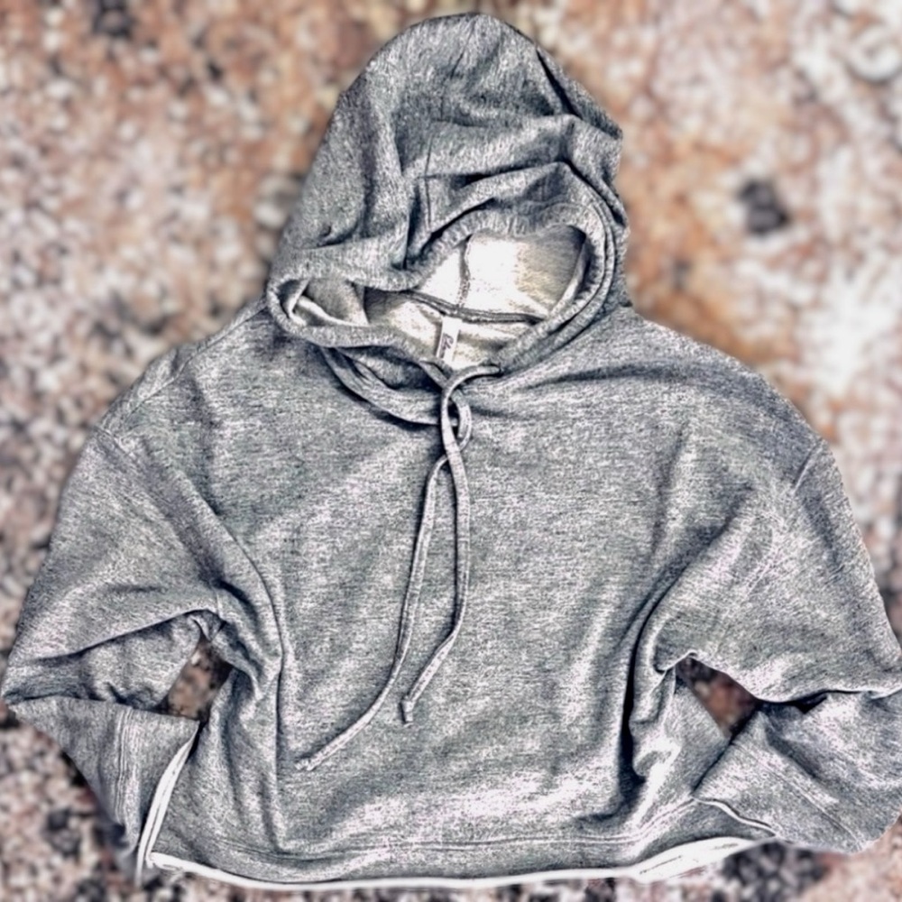 SHOP ELAN || Lightweight Hoodie in Heather Gray - SZ Large